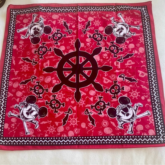 Disney Pirates of the Caribbean Mickey Mouse Scarf New No Tags - Picture 2 of 6